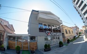 Dionis Rooms & Apartments